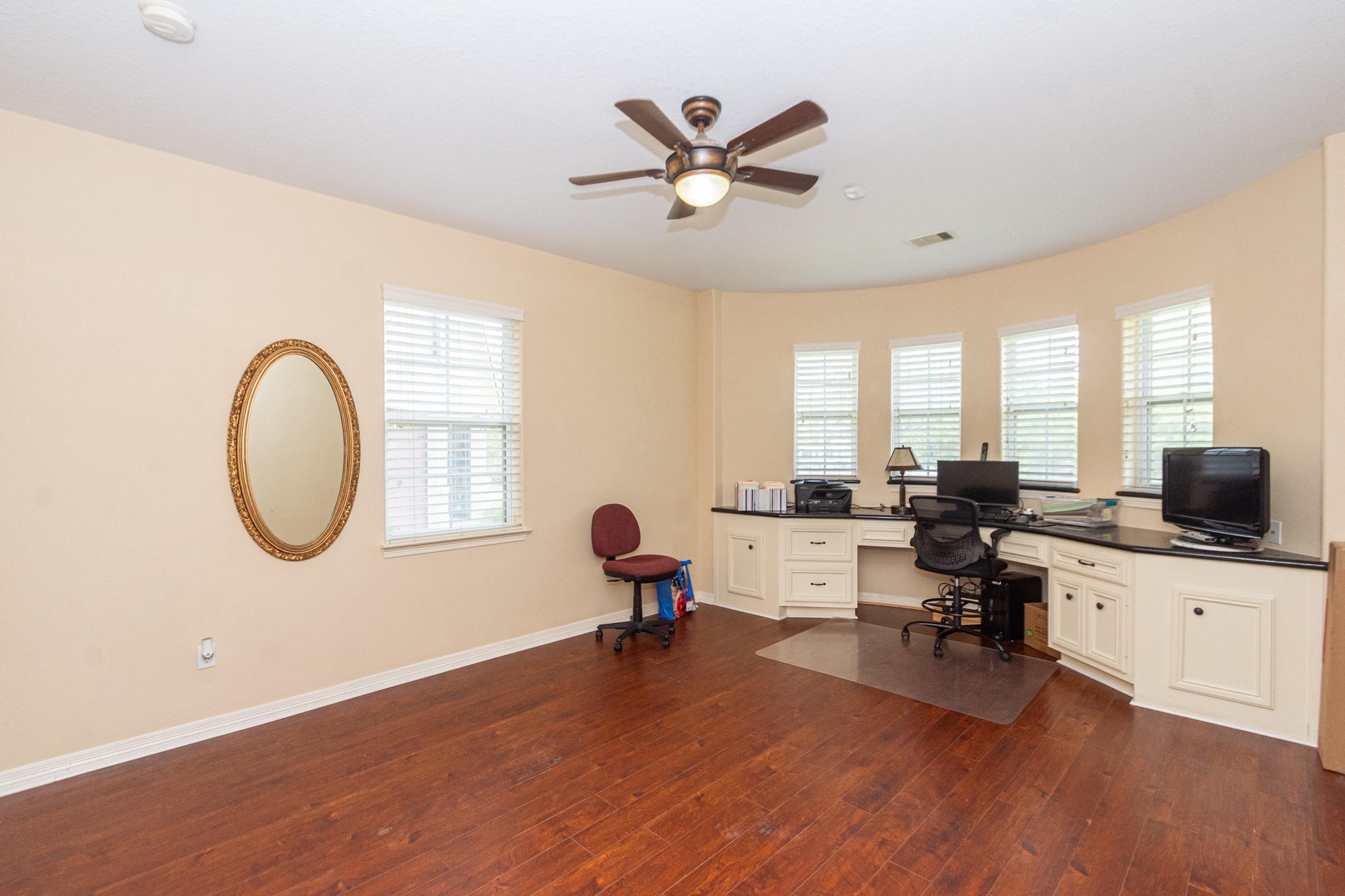 5 Shore Acres Circle Shoreacres, TX 77571 - Photo 20 of 38 a living room with furniture and a large window