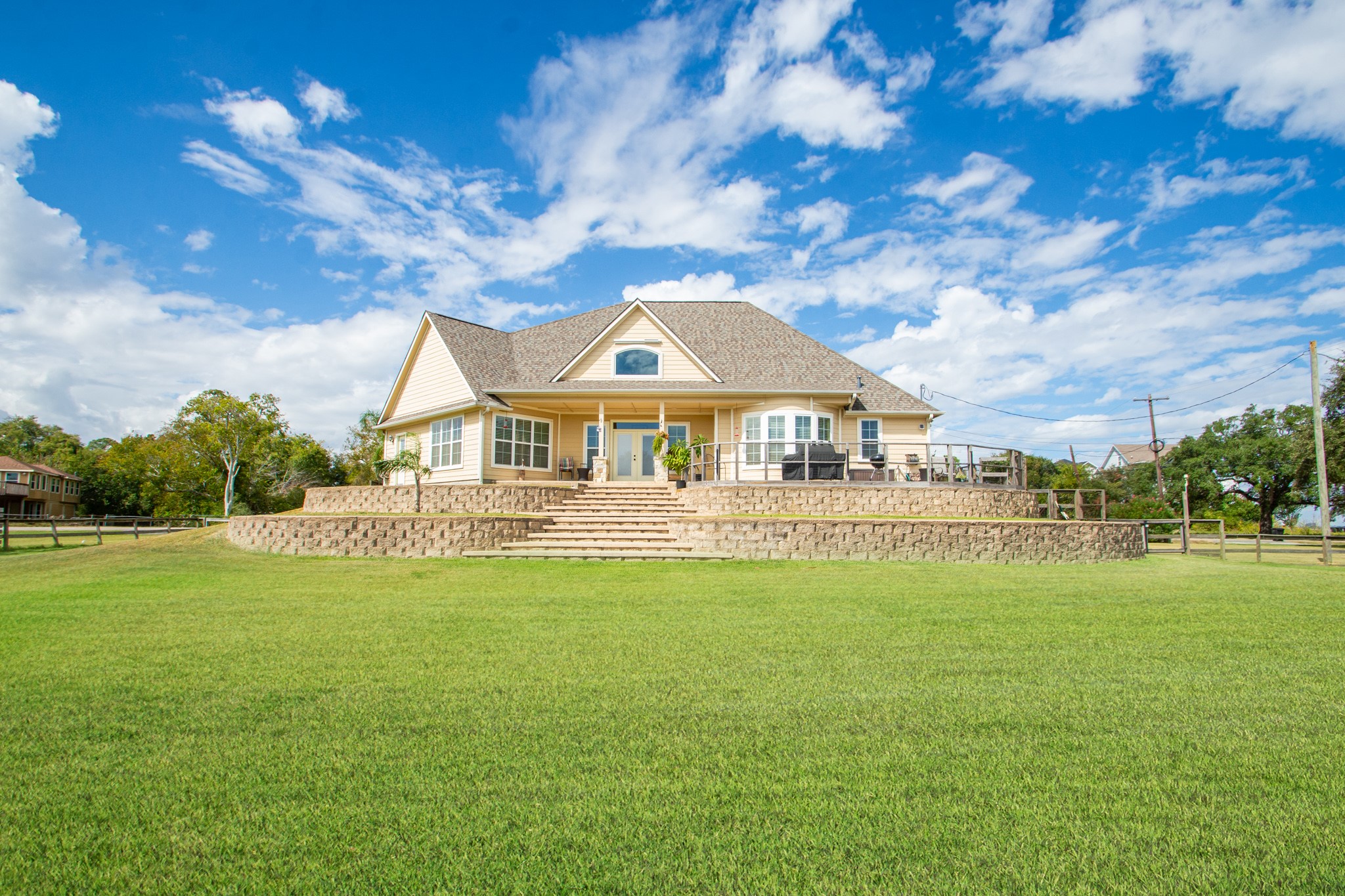 5 Shore Acres Circle Shoreacres, TX 77571 - Photo 28 of 38 a front view of a house with a garden