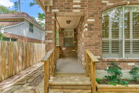 $389,000 | 59 South Lace Arbor Drive, The Woodlands, TX 77382