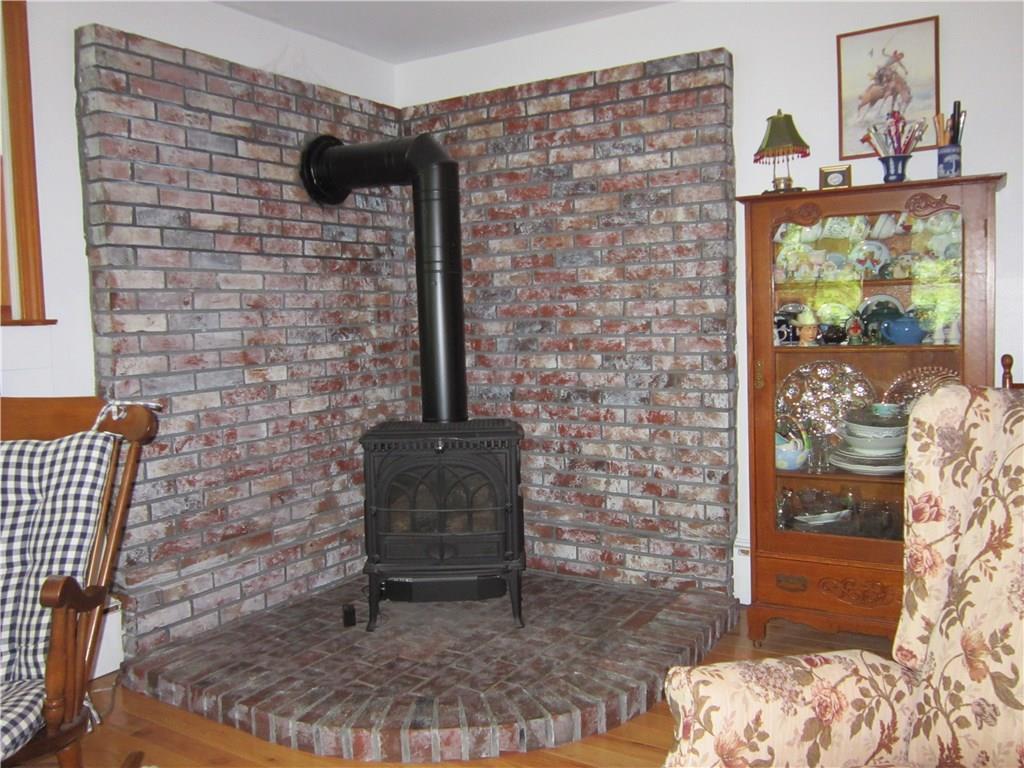 1789 Congress Street Portland, ME 04102 - Photo 6 of 16 Gas Stove