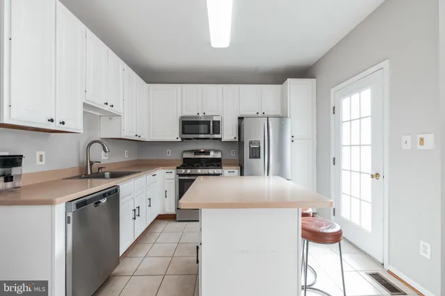 $2,999 | 45545 Clear Spring Terrace, Sterling, VA 20165