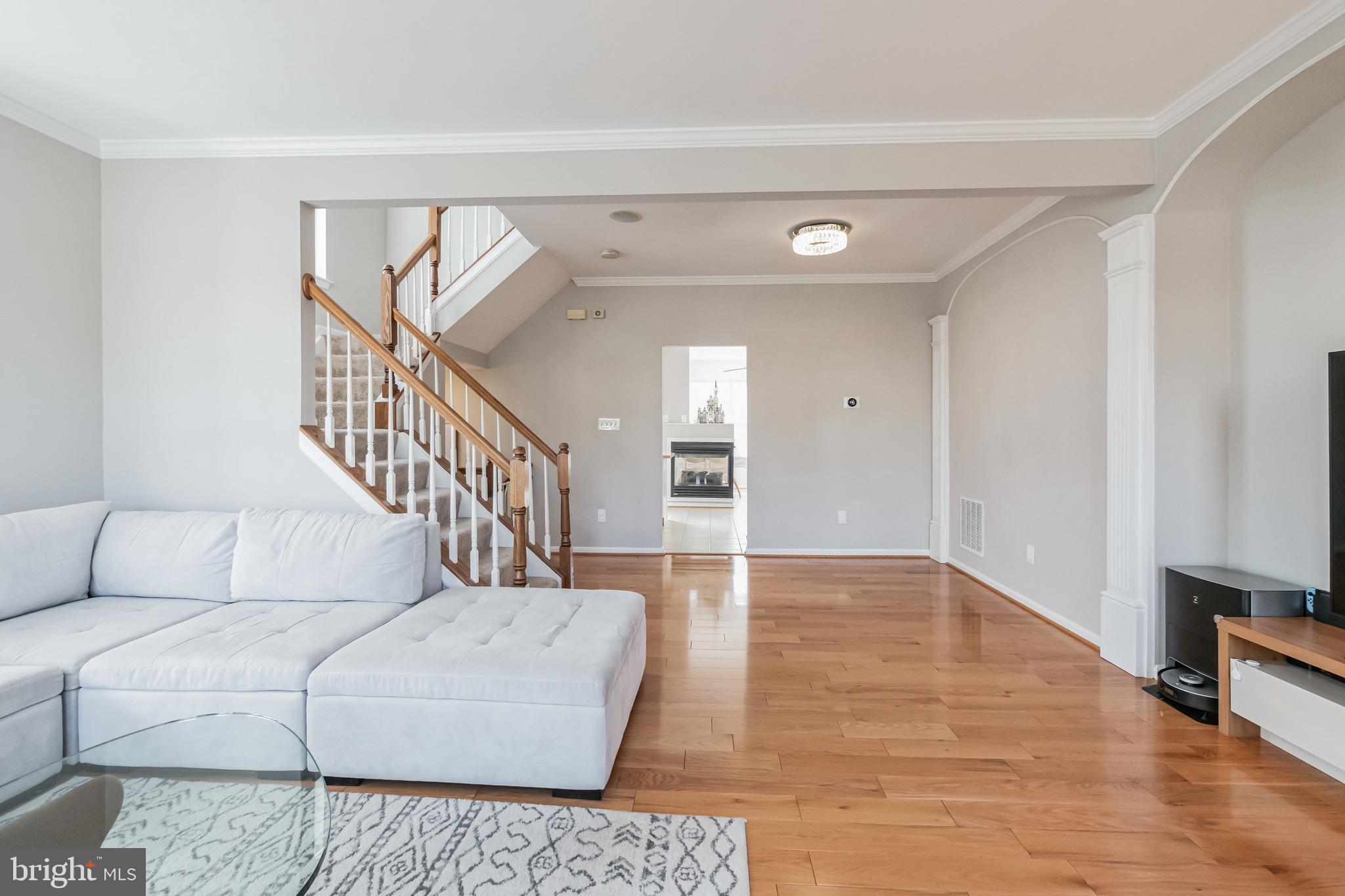 45545 Clear Spring Terrace Sterling, VA 20165 - Photo 7 of 28