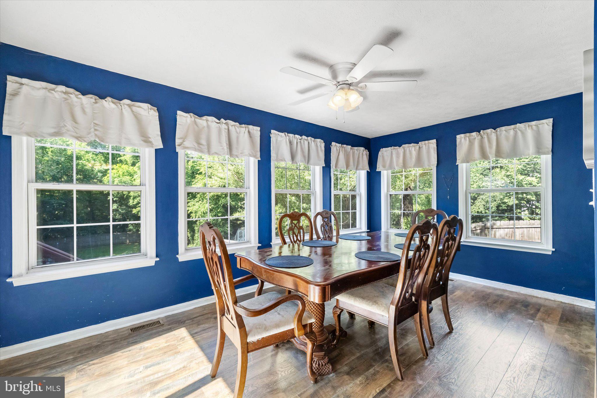 126 Valley View Road Fredericksburg, VA 22407 - Photo 19 of 42 Dining Room / Sun Room