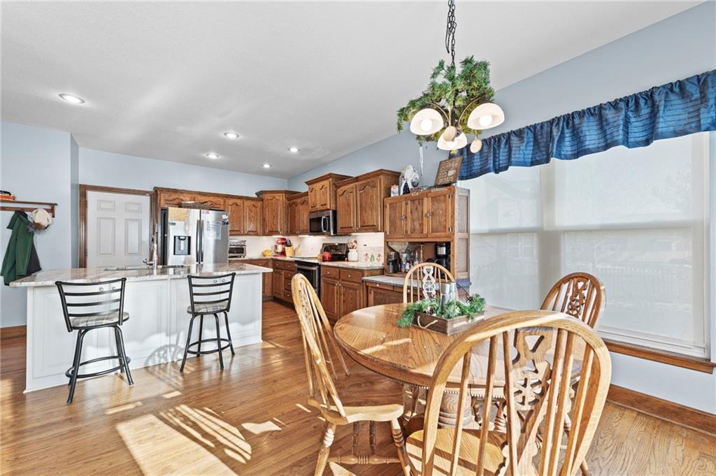 1513 Southwest Summit Crossing Court Lee's Summit, MO 64081 - Photo 12 of 58