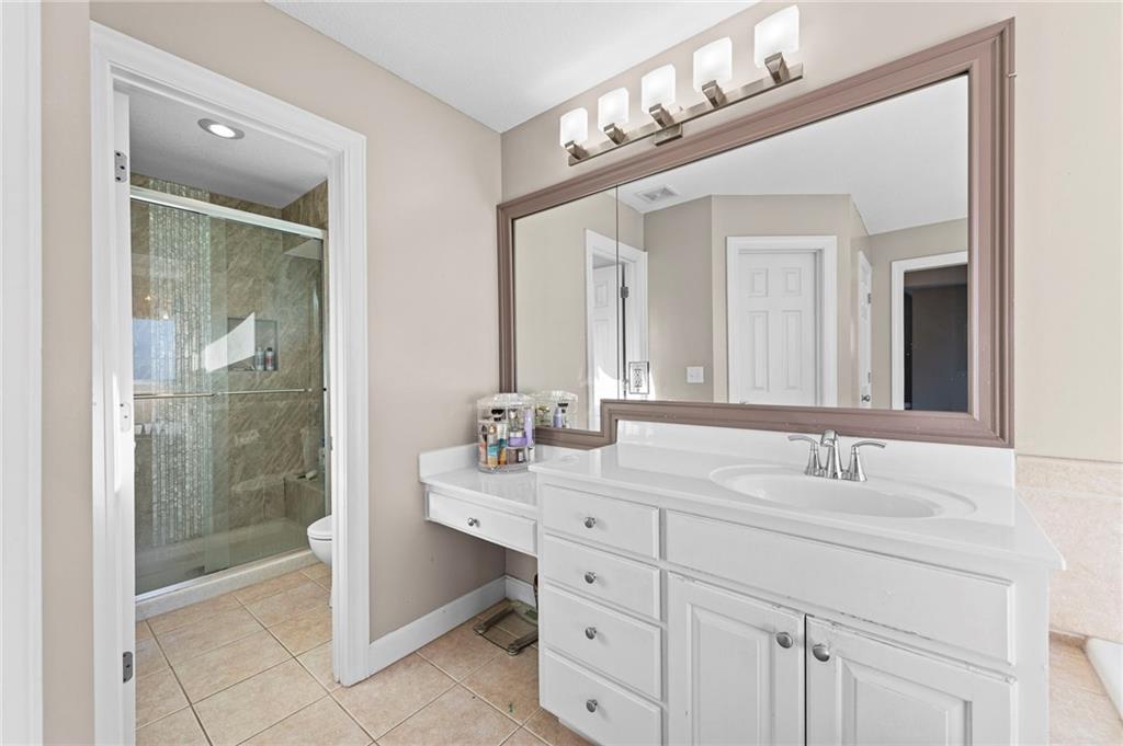 1513 Southwest Summit Crossing Court Lee's Summit, MO 64081 - Photo 23 of 58