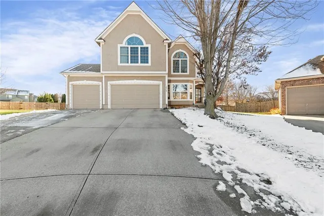 $495,000 | 1513 Southwest Summit Crossing Court, Lee's Summit, MO 64081