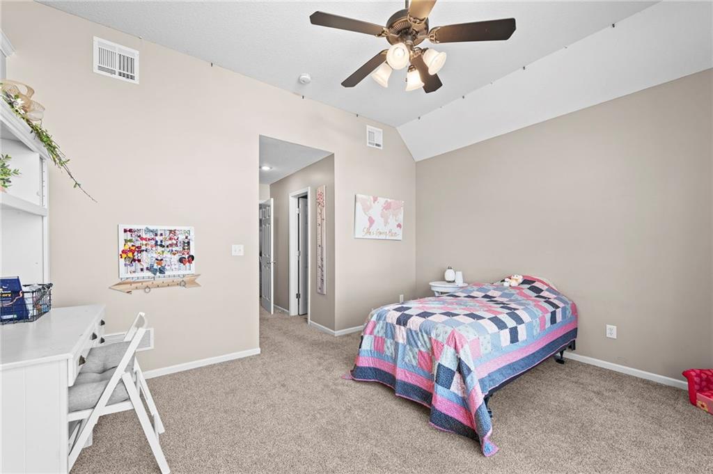 1513 Southwest Summit Crossing Court Lee's Summit, MO 64081 - Photo 32 of 58