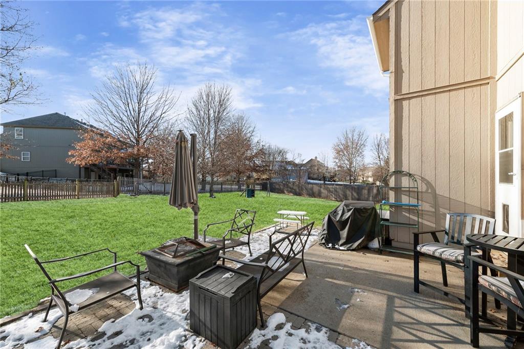 1513 Southwest Summit Crossing Court Lee's Summit, MO 64081 - Photo 46 of 58