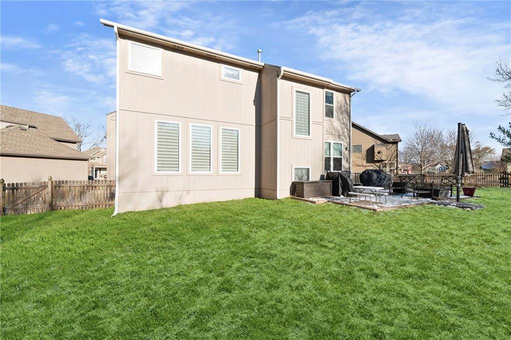 1513 Southwest Summit Crossing Court Lee's Summit, MO 64081 - Photo 49 of 58