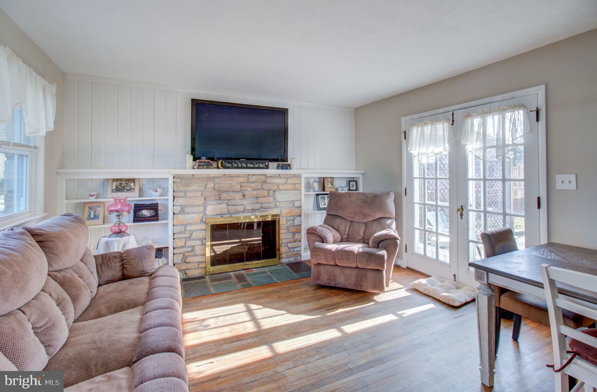 7 Sunset Avenue Ewing, NJ 08628 - Photo 4 of 18 Gallery Image 4