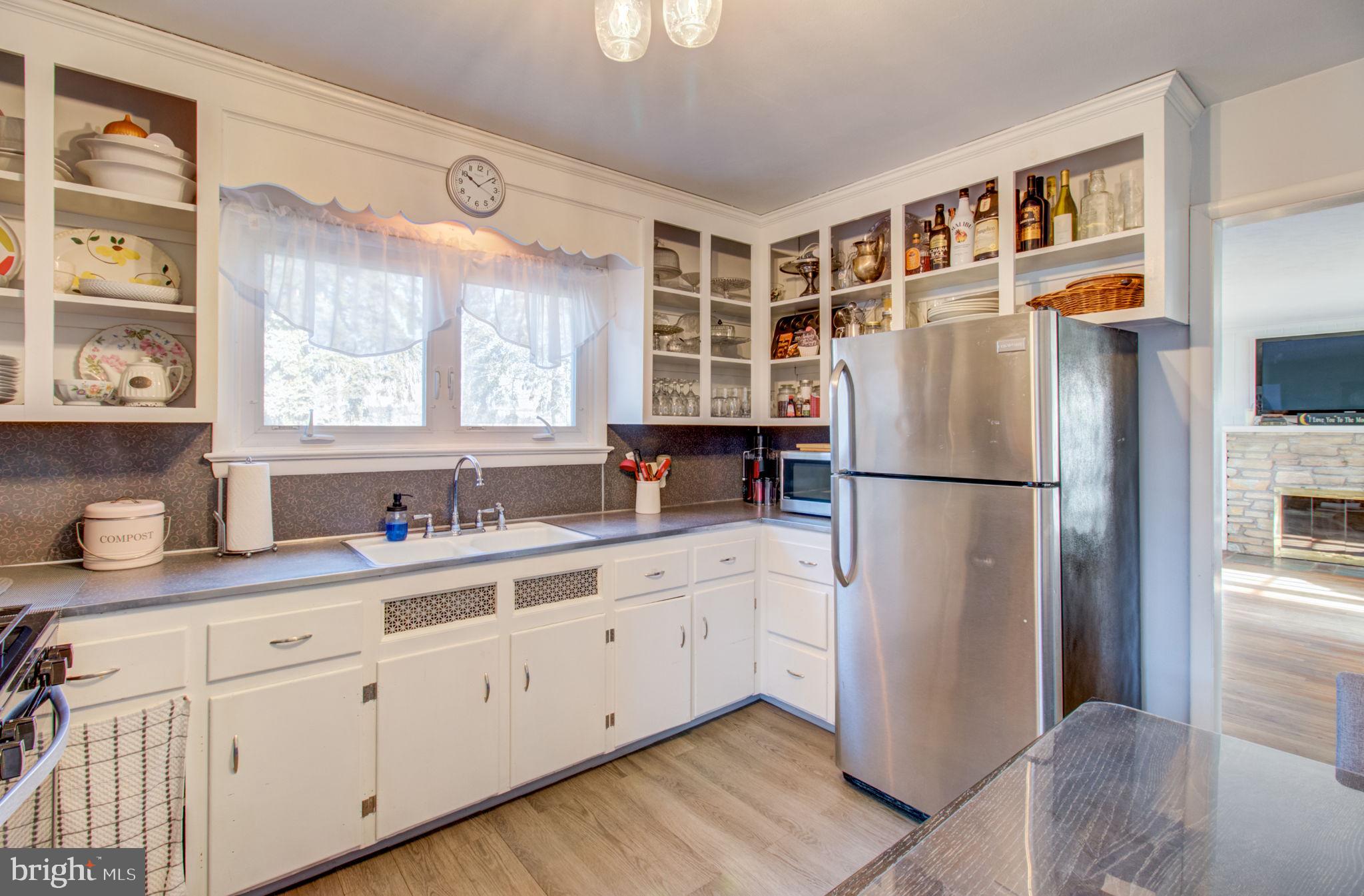 7 Sunset Avenue Ewing, NJ 08628 - Photo 6 of 18 Gallery Image 6