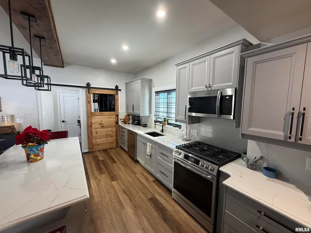 $499,900 | 14552 Highway 100, Browning, IL 62624