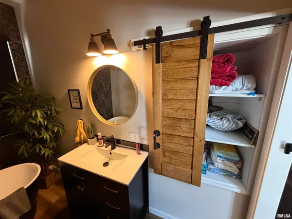 $489,900 | 14552 Highway 100, Browning, IL 62624