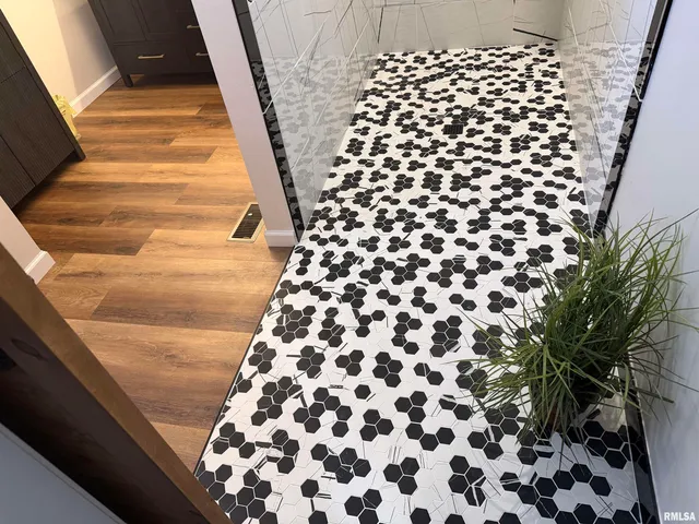 $499,900 | 14552 Highway 100, Browning, IL 62624