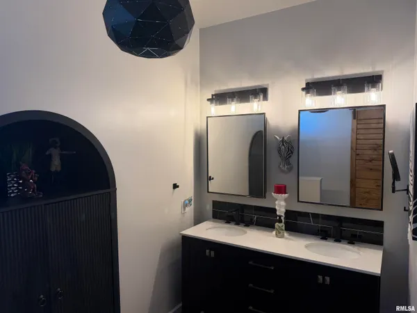 $489,900 | 14552 Highway 100, Browning, IL 62624