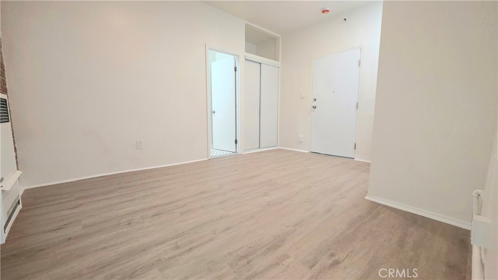 3408 Sunset Boulevard, Unit 107 Silver Lake, CA 90026 - Photo 7 of 12 a view of an empty room