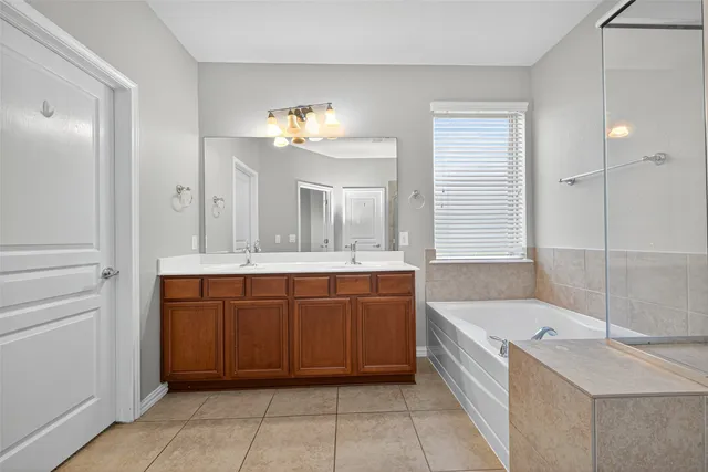 $2,900 | 26 Tidwillow Place, Tomball, TX 77375