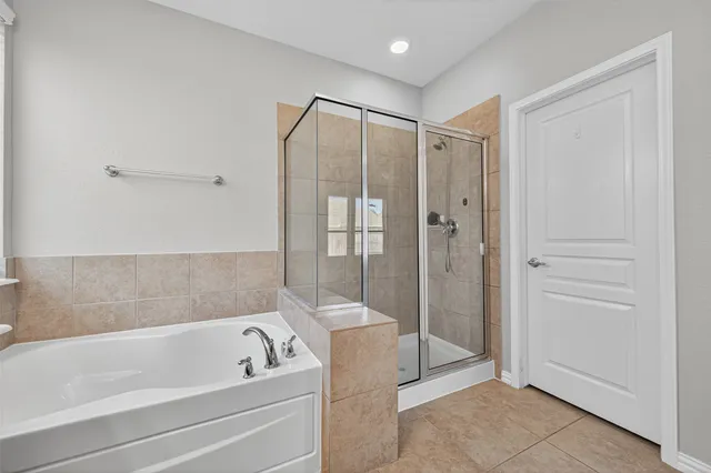 $2,900 | 26 Tidwillow Place, Tomball, TX 77375