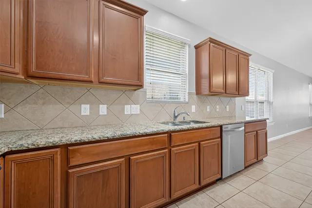 $2,900 | 26 Tidwillow Place, Tomball, TX 77375