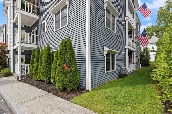 $499,900 | 181 South Franklin Street, Unit 102, Holbrook, MA 02343