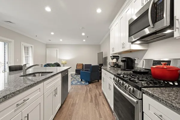 $499,900 | 181 South Franklin Street, Unit 102, Holbrook, MA 02343