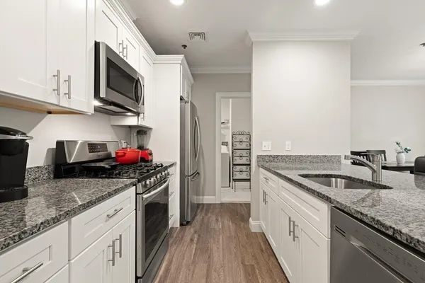 $499,900 | 181 South Franklin Street, Unit 102, Holbrook, MA 02343