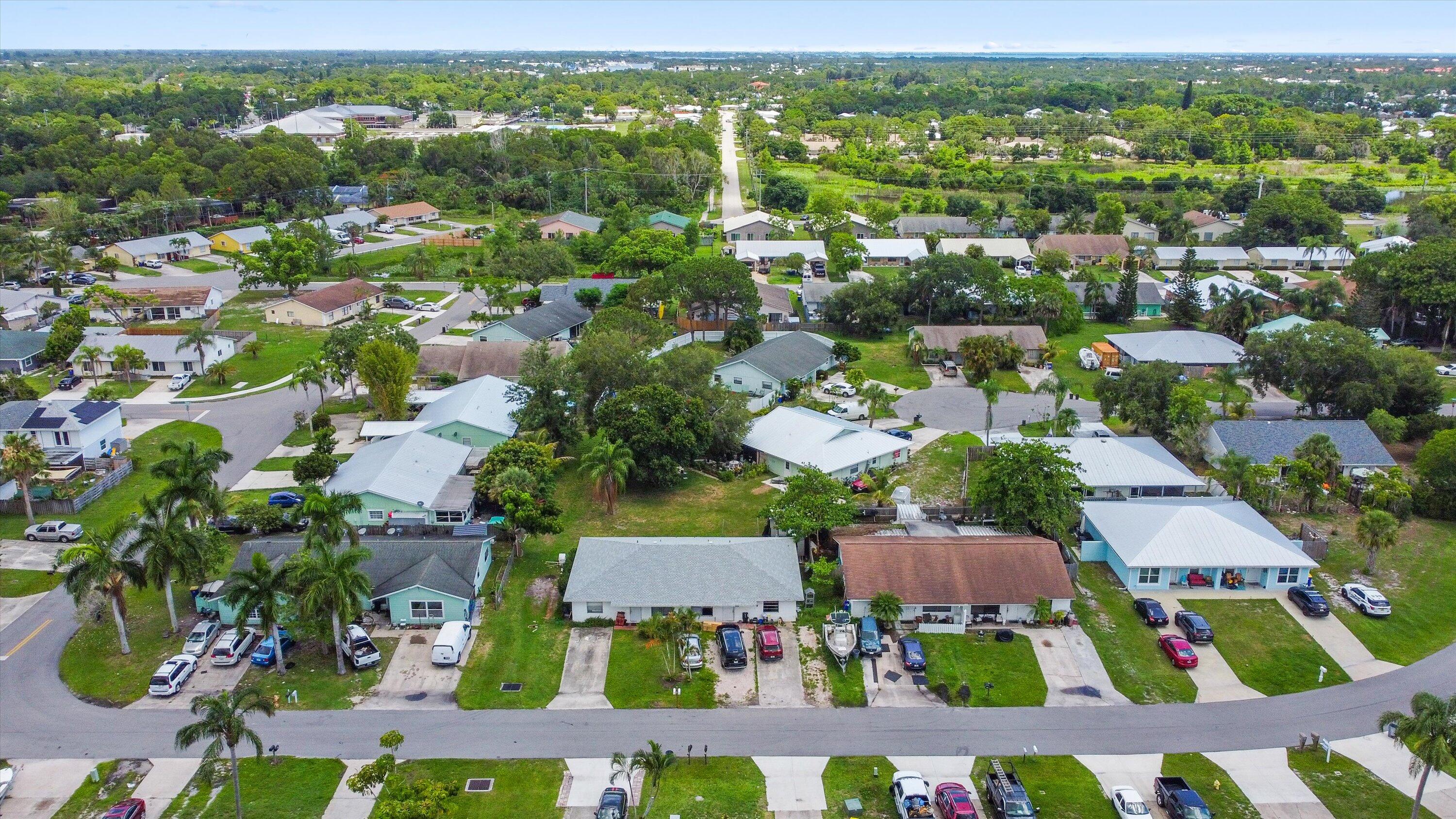 4527 Southeast Salvatori Road Stuart, FL 34997 - Photo 5 of 11 05-DJI_0949