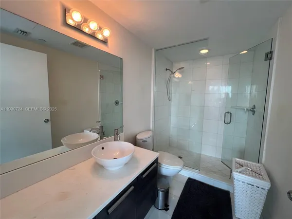 $6,000 | 2950 Northeast 188th Street, Unit 531, Aventura, FL 33180