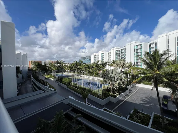 $6,000 | 2950 Northeast 188th Street, Unit 531, Aventura, FL 33180