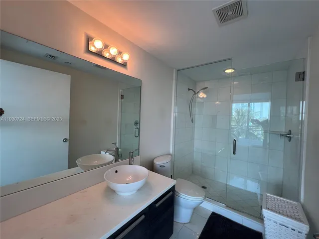 $6,700 | 2950 Northeast 188th Street, Unit 531, Aventura, FL 33180