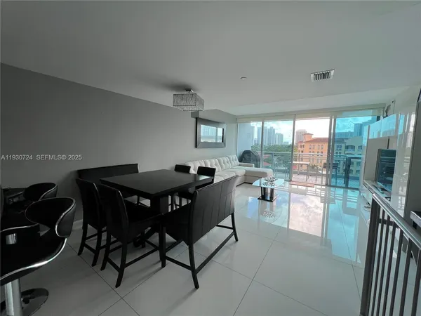 $6,000 | 2950 Northeast 188th Street, Unit 531, Aventura, FL 33180