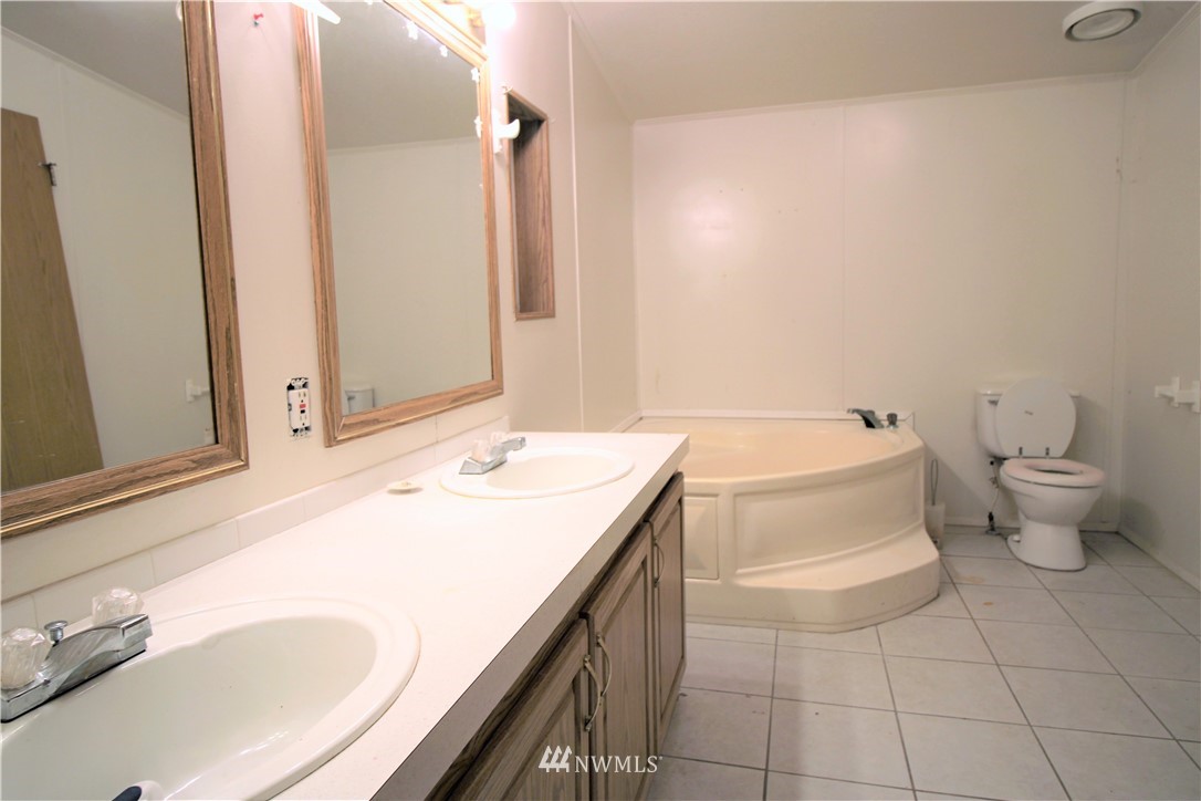 3457 Southeast Bloomfield Road Shelton, WA 98584 - Photo 16 of 23 Gallery Image 16