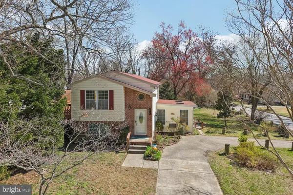 $395,000 | 8057 Maywood Avenue, Pasadena, MD 21122