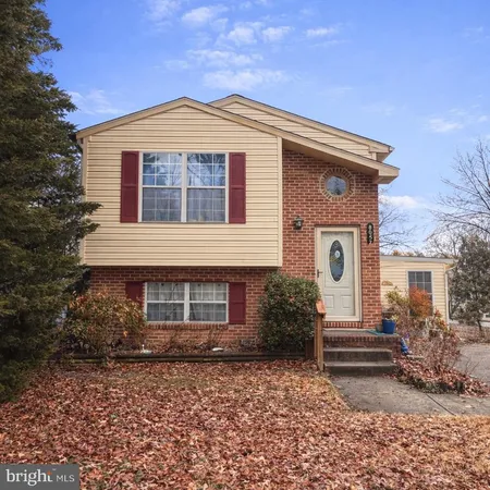 $395,000 | 8057 Maywood Avenue, Pasadena, MD 21122