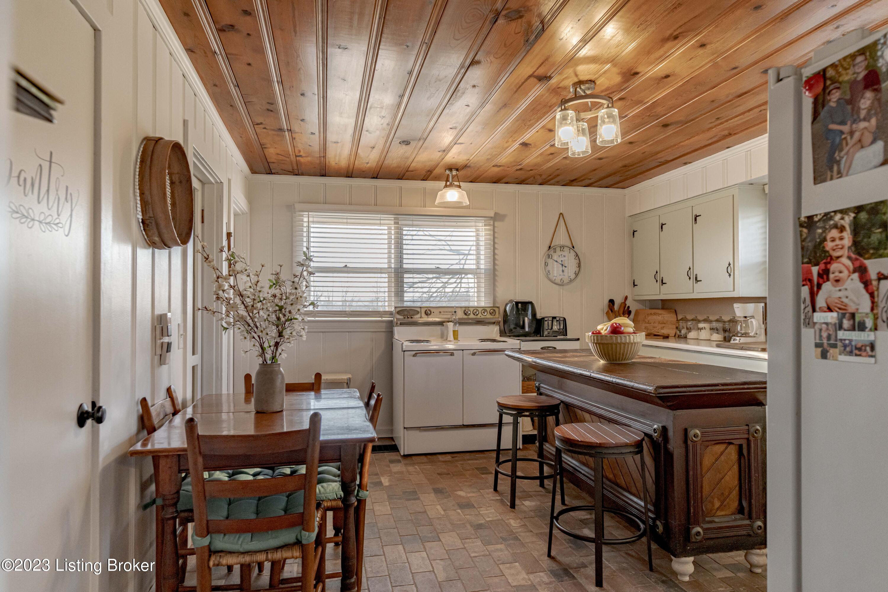 1595 Waddy Road Waddy, KY 40076 - Photo 66 of 90 DSC07074