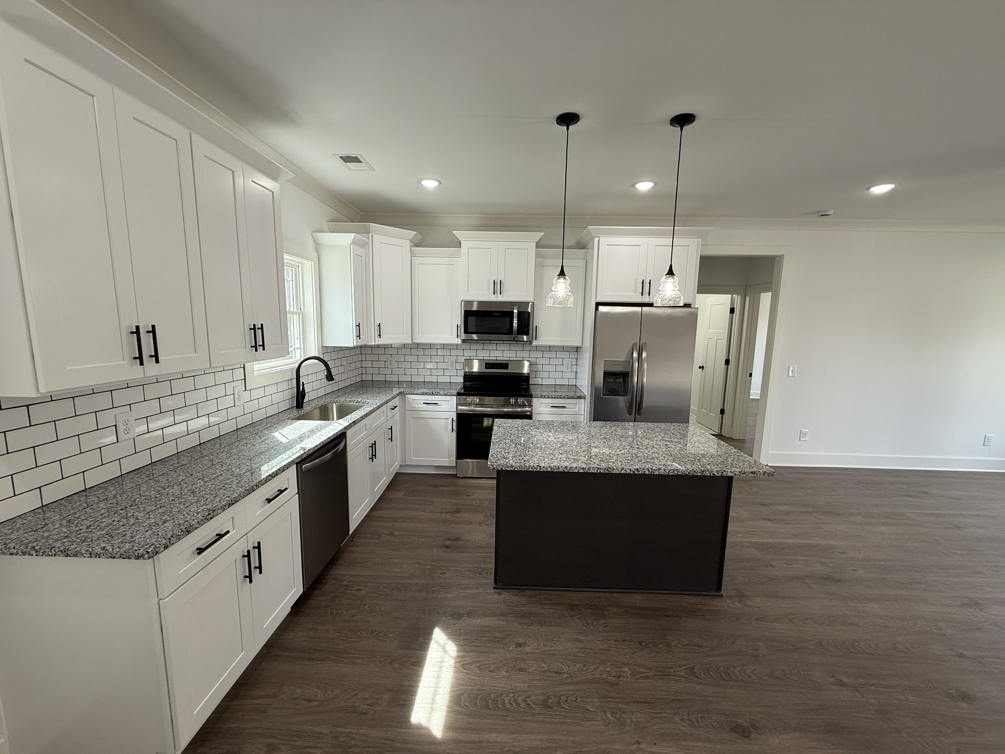 1009 West Main Street Portland, TN 37148 - Photo 13 of 39