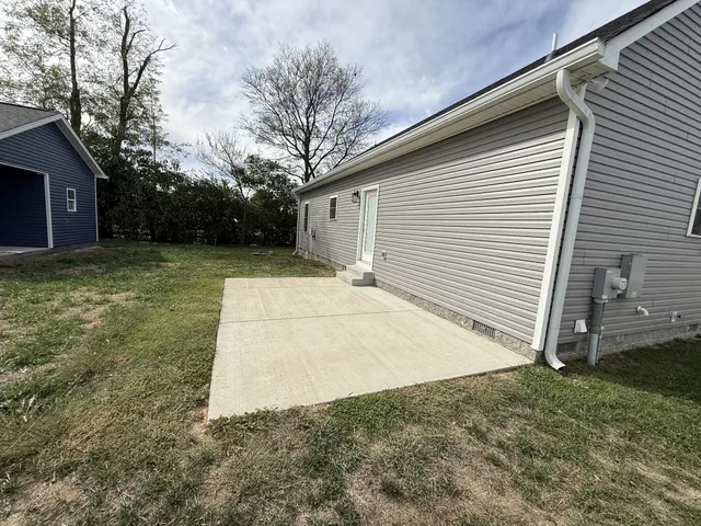 $1,600 | 1009 West Main Street, Portland, TN 37148