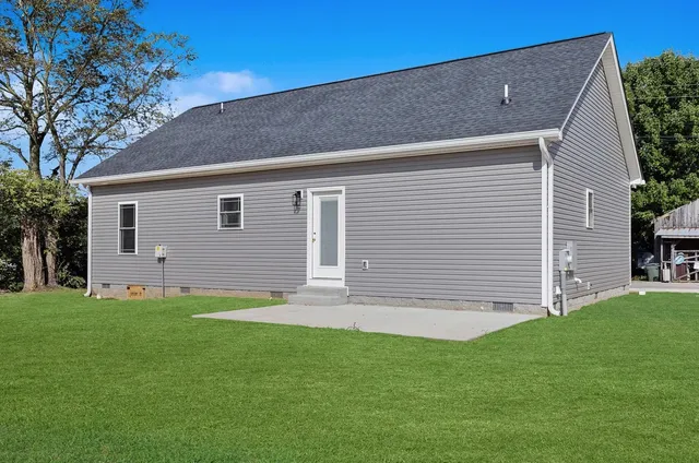 $1,600 | 1009 West Main Street, Portland, TN 37148