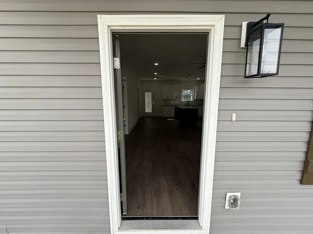 $1,600 | 1009 West Main Street, Portland, TN 37148