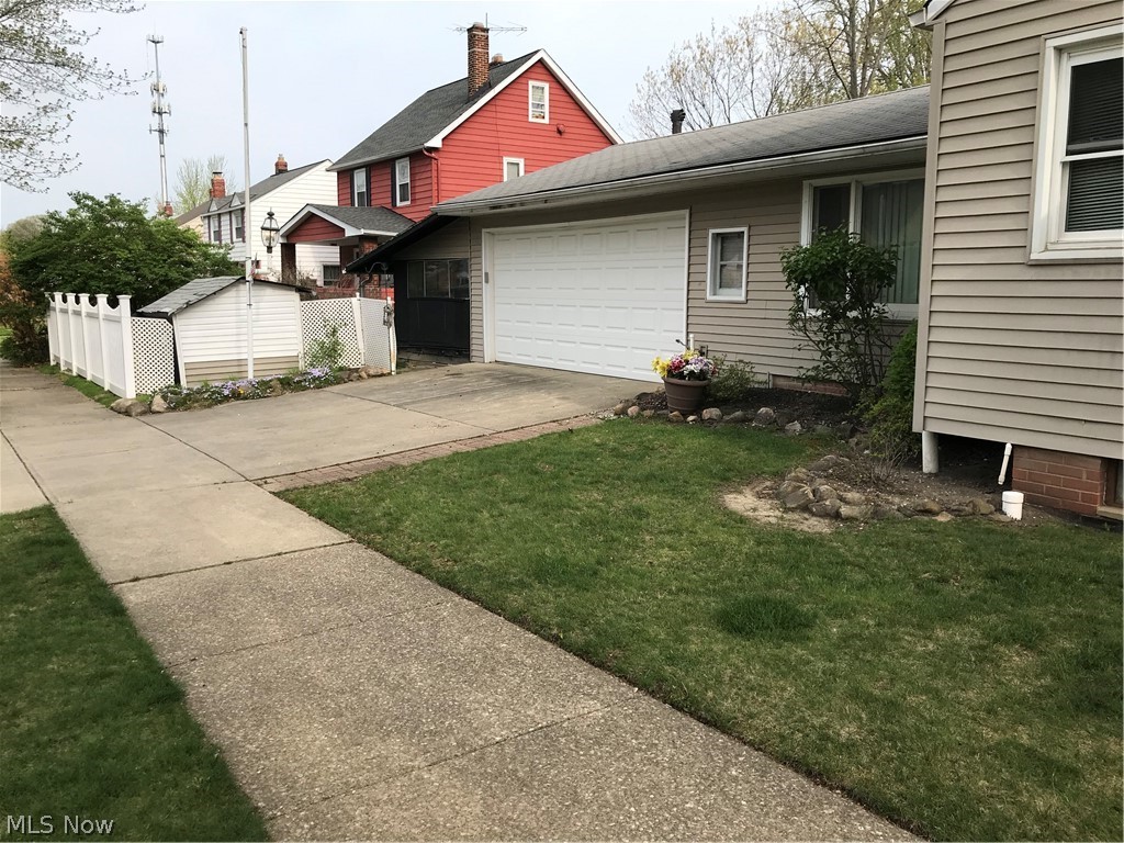 1364 Dill Road Cleveland, OH 44121 - Photo 21 of 25