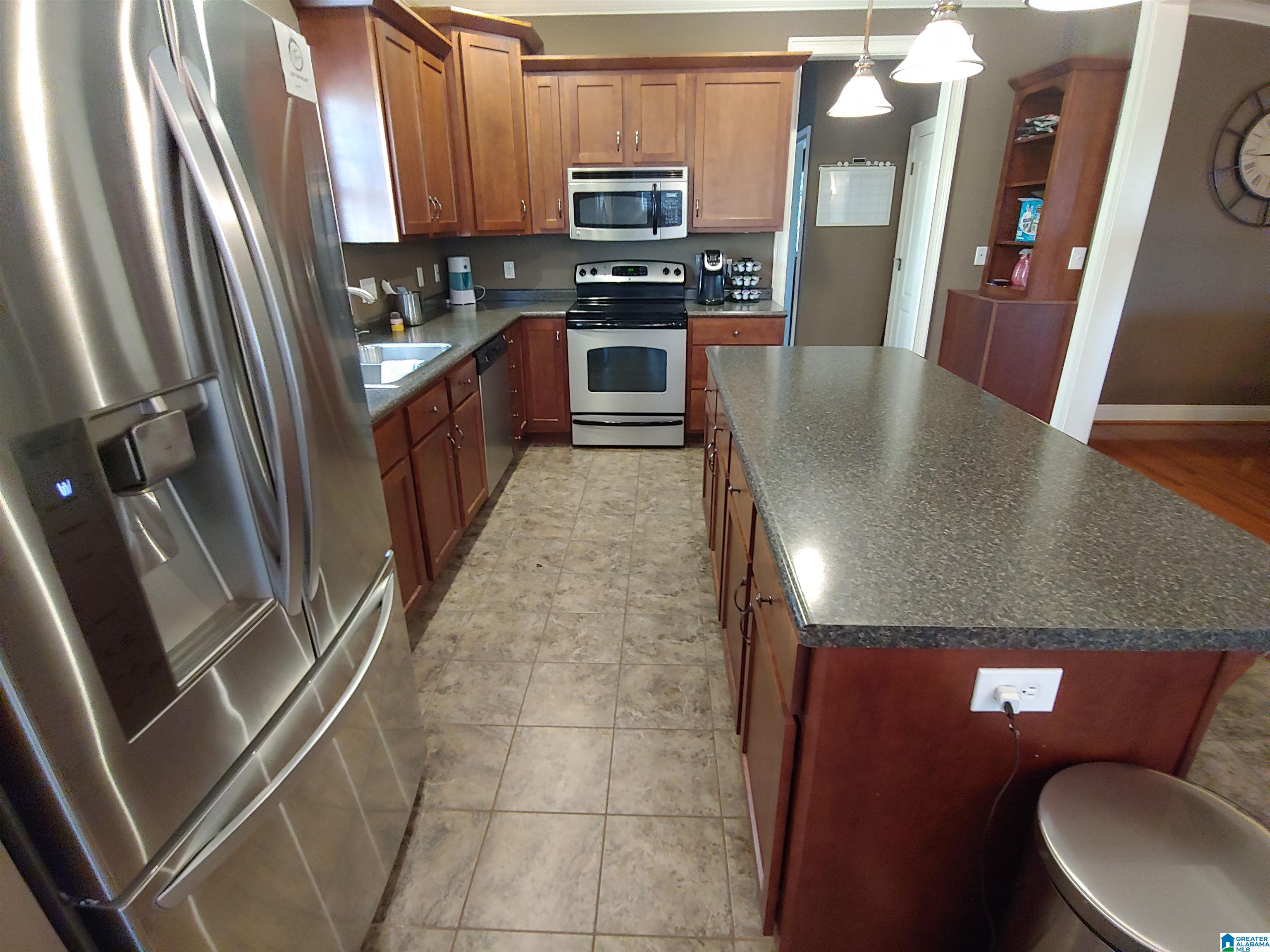 1606 Springhill Road Sylacauga, AL 35150 - Photo 6 of 37