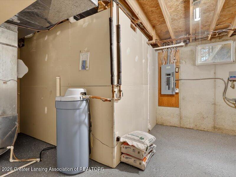 1160 North State Road Belding, MI 48809 - Photo 44 of 77 44-1160-N-State-Rd-Belding-Windowstill