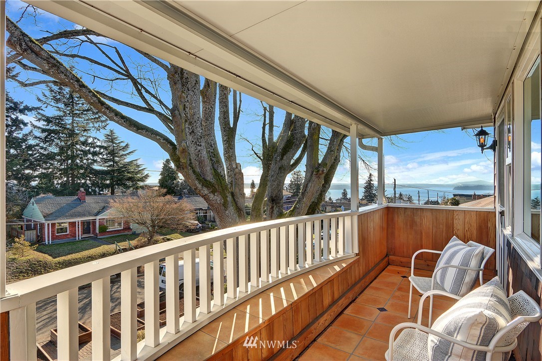 3912 Southwest Rose Street Seattle, WA 98136 - Photo 11 of 24 Gallery Image 11