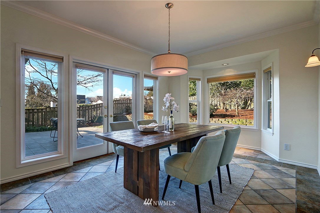 3912 Southwest Rose Street Seattle, WA 98136 - Photo 8 of 24 Gallery Image 8
