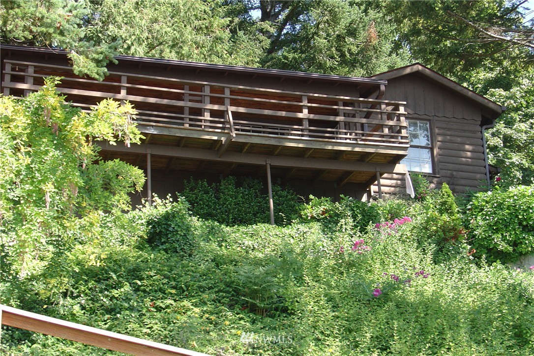 2042 South Breezy Point Road Camano Island, WA 98282 - Photo 1 of 1 Gallery Image 1