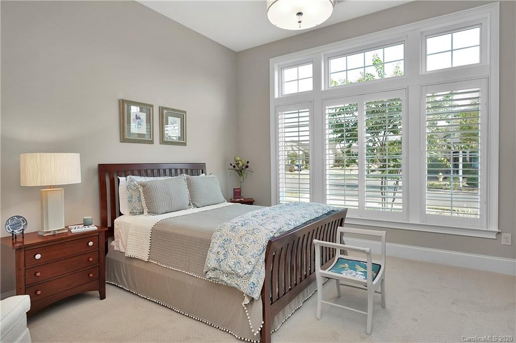 15502 Lake Ridge Road, Unit 19 Charlotte, NC 28278 - Photo 18 of 29 Gallery Image 18