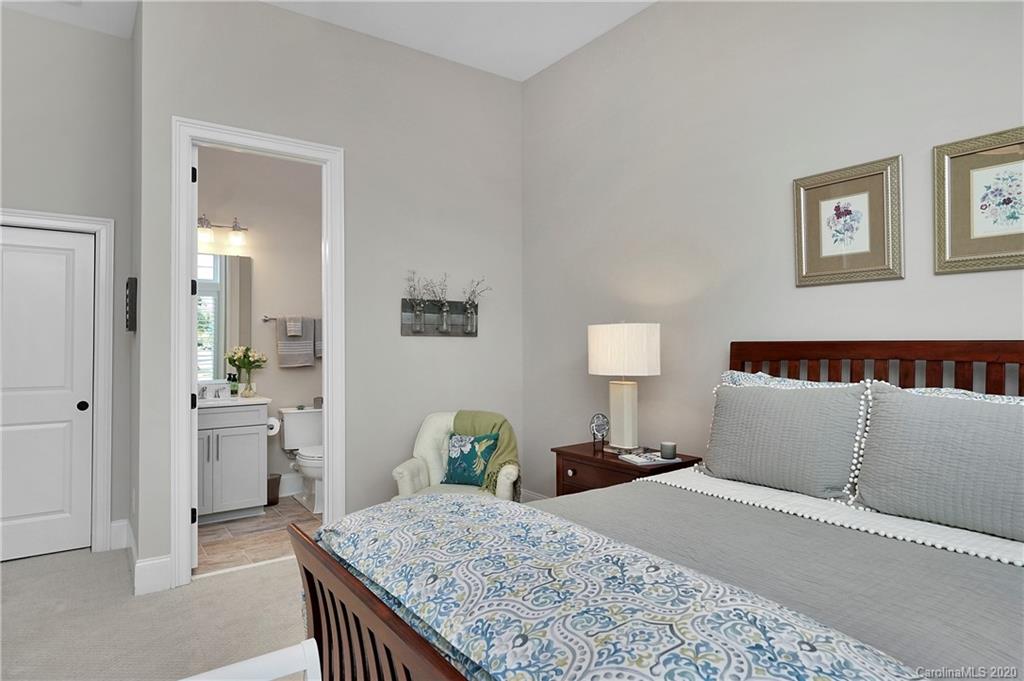 15502 Lake Ridge Road, Unit 19 Charlotte, NC 28278 - Photo 19 of 29 Gallery Image 19