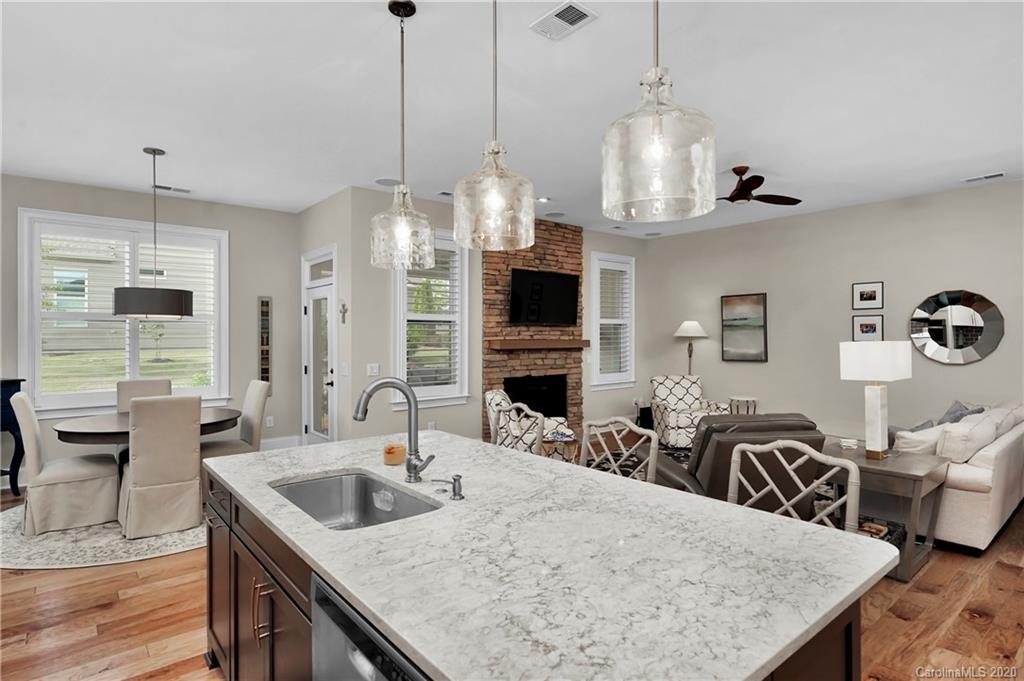 15502 Lake Ridge Road, Unit 19 Charlotte, NC 28278 - Photo 7 of 29 Gallery Image 7