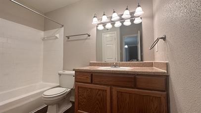 7315 Brompton Street, Unit 303B Houston, TX 77025 - Photo 7 of 12