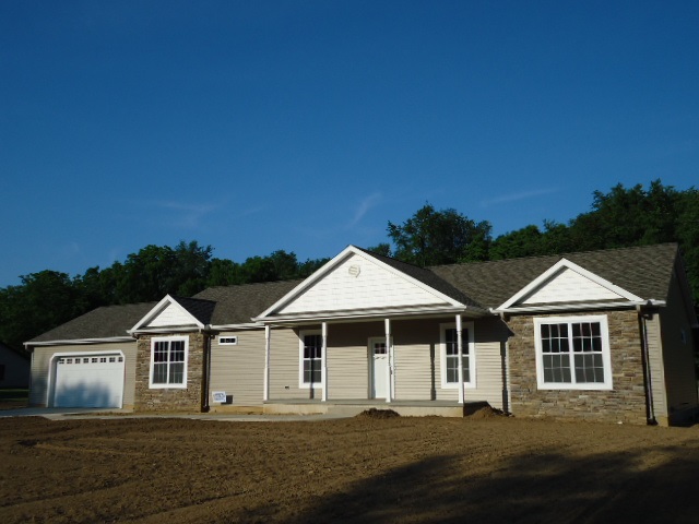 2864 Wabash Avenue Rochester, IN 46975 - Photo 1 of 32
